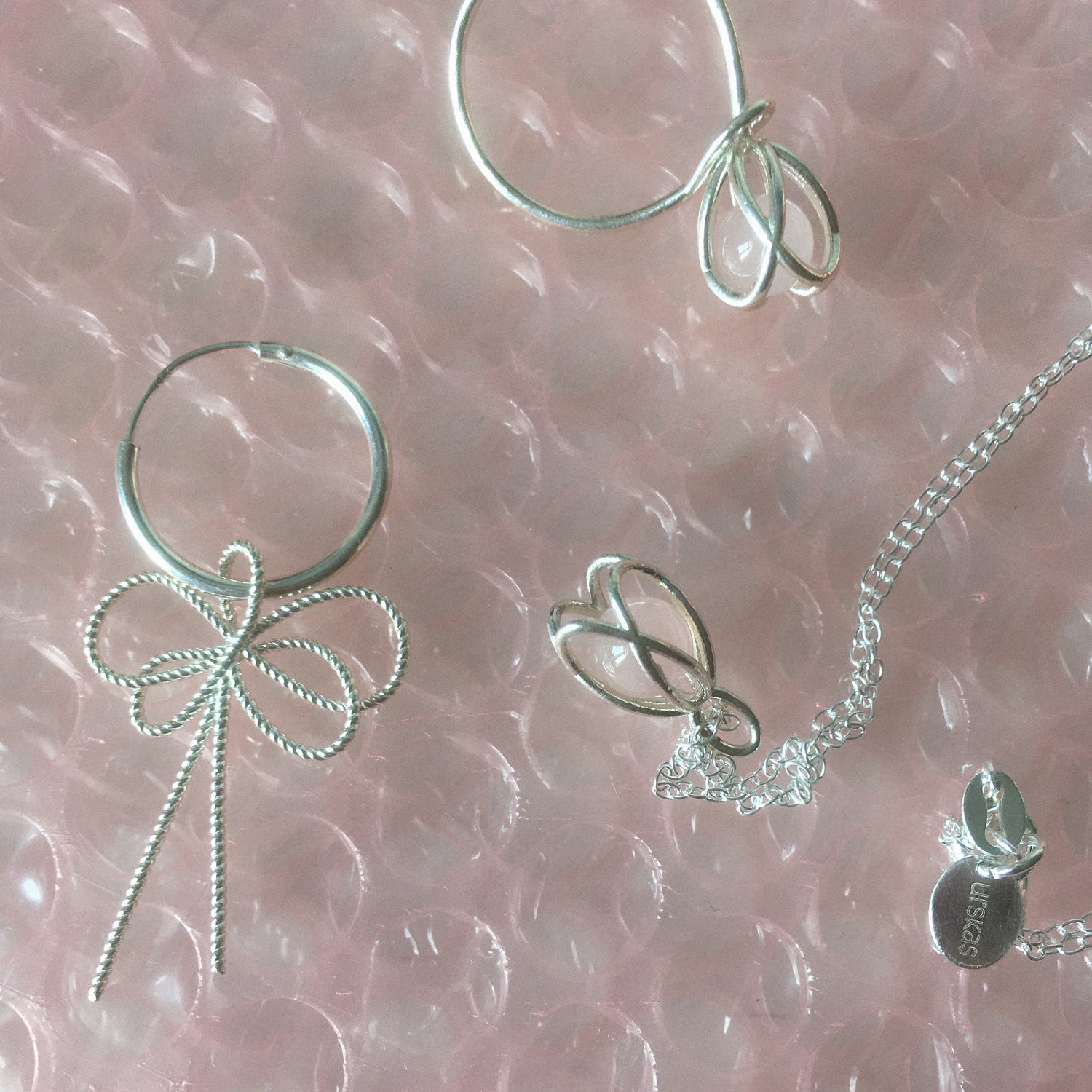 Flora Pendant - Rose Quartz