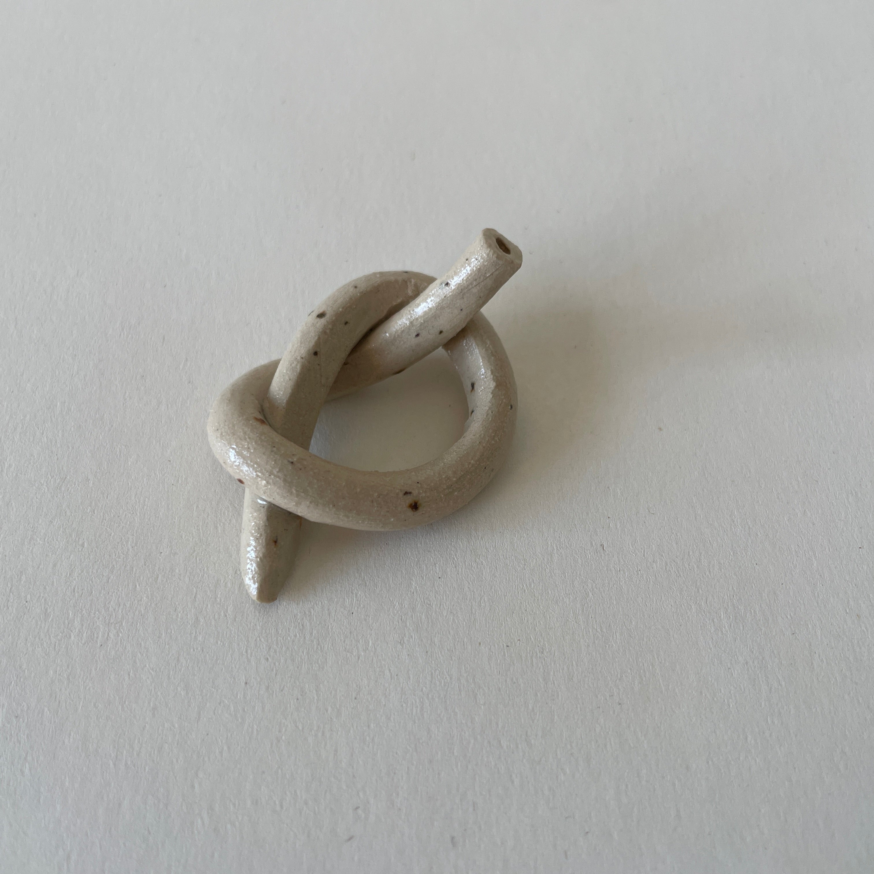KNOT INCENSE HOLDER 03