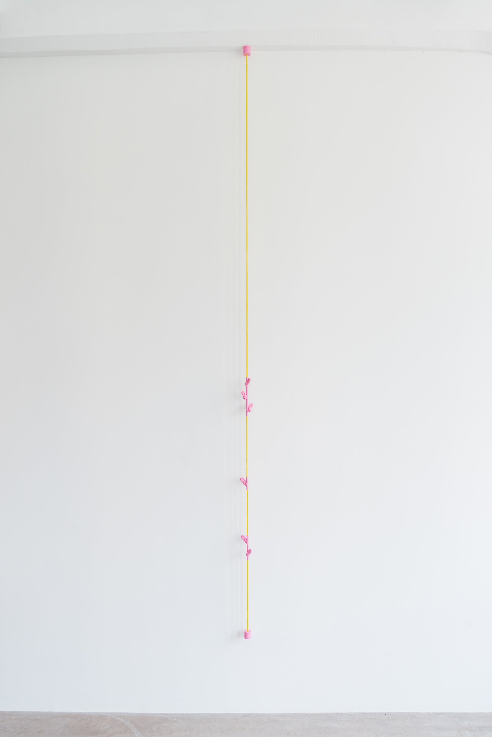 KNOTTED COAT RACK - YELLOW PINK