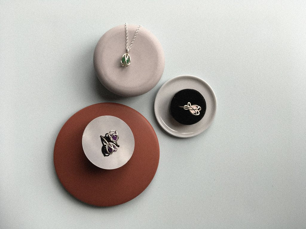 Flora Pendant - Amethyst