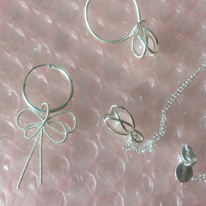 Flora Pendant - Rose Quartz