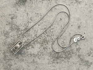 KALMA PENDANT NECKLACE