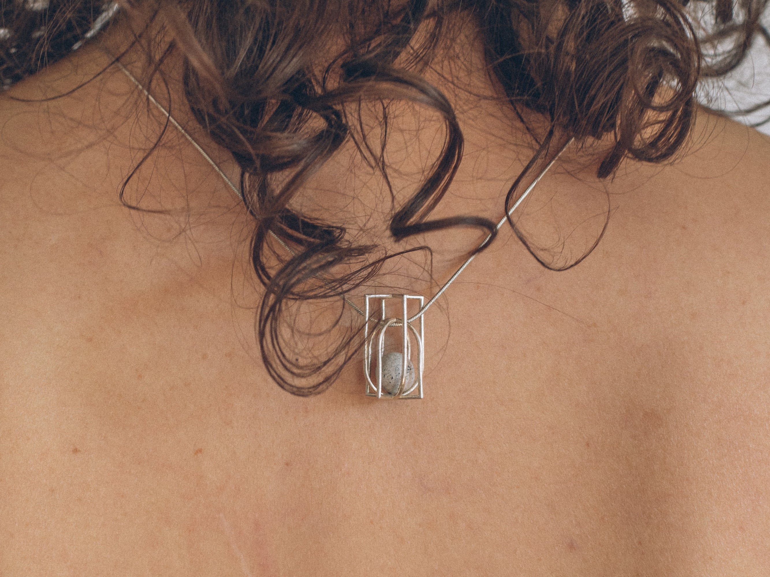 KALMA PENDANT NECKLACE